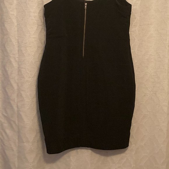 Vintage 2000s Torrid Zipper Back Little Black Dress - Picture 11 of 15